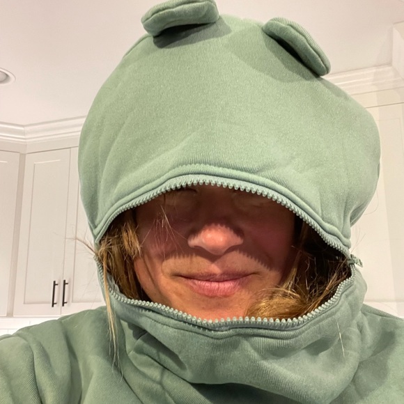 Medium Frog hoodie with frog finger and hood!! - Picture 7 of 7